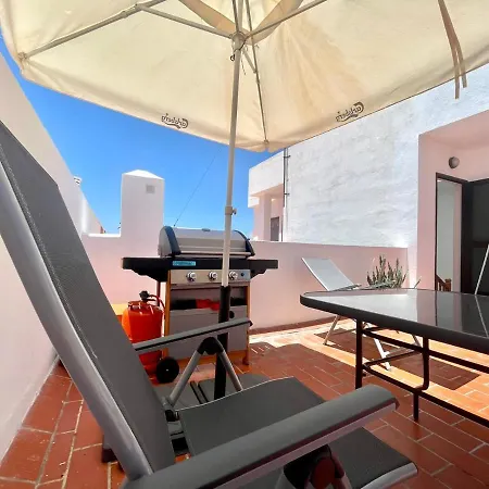 Apartment Apartamento Frente Al Oceano Con Terraza Y Bbq En Playa *