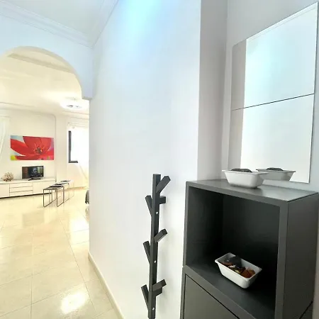 Apartamento Frente Al Oceano Con Terraza Y Bbq En Playa *