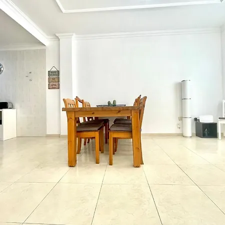 Apartamento Frente Al Oceano Con Terraza Y Bbq En Playa Lejlighed Alcalá la Real